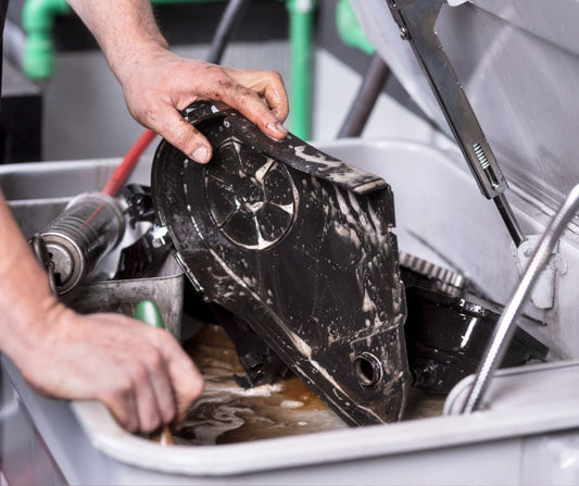 Środki do odtłuszczania maszyn i narzędzi – co wybrać?